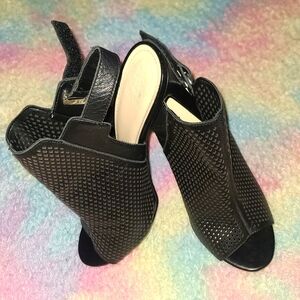 Guess Black Womens Mesh Peep Toe Booties 8.5